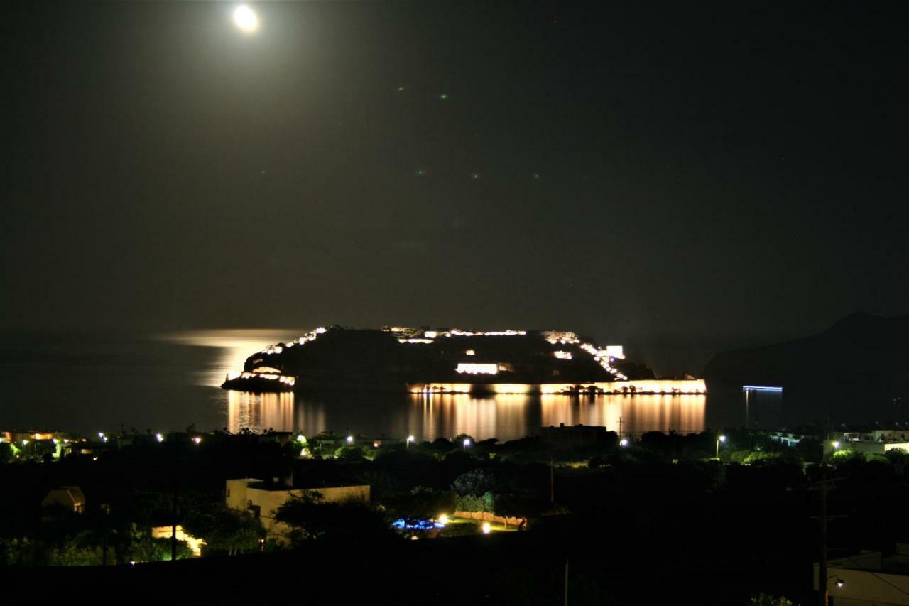 Villa Artemis Элунда Экстерьер фото